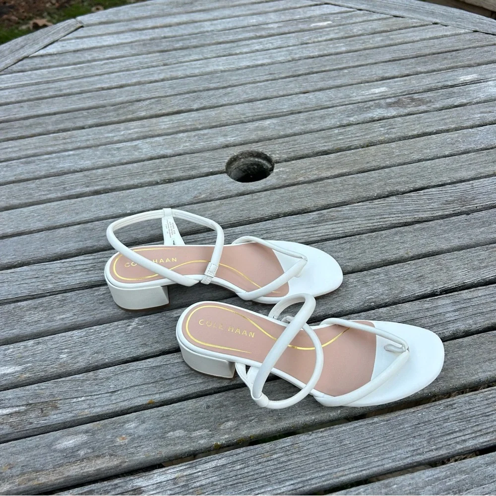 Cole Haan Women's Calli Thong Block Heel Sandal 40 Mm in white size‎ 6.5